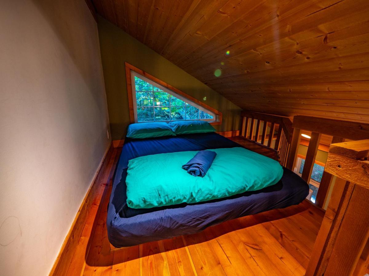 Surfs Inn Rainforest Cottages Ucluelet Zewnętrze zdjęcie